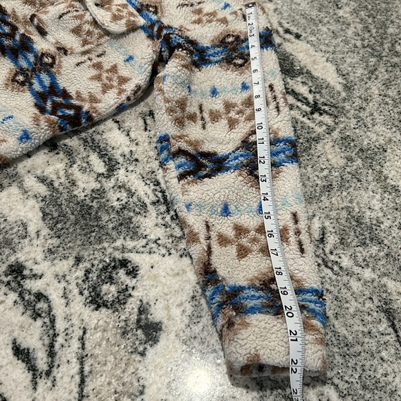 Streetwear Society, size medium, Sherpa, multiple colors, two front pockets - Picture 9 of 12